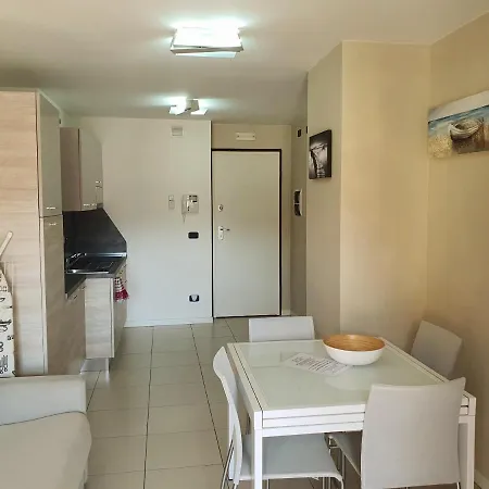 Capitol Apart Otel Grado