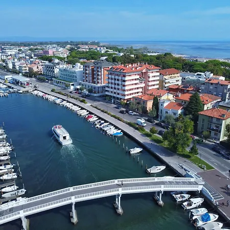 Apart Otel Capitol Grado