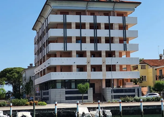 Apartmanhotel Capitol 4*