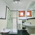 Capitol 4*