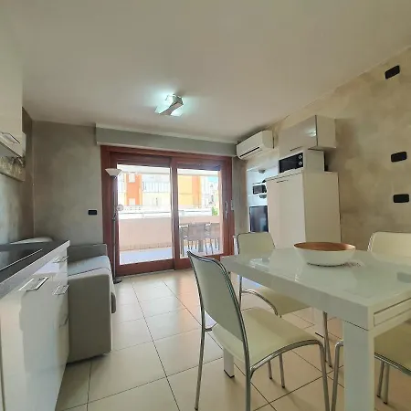 Capitol Apart-hotel 4*