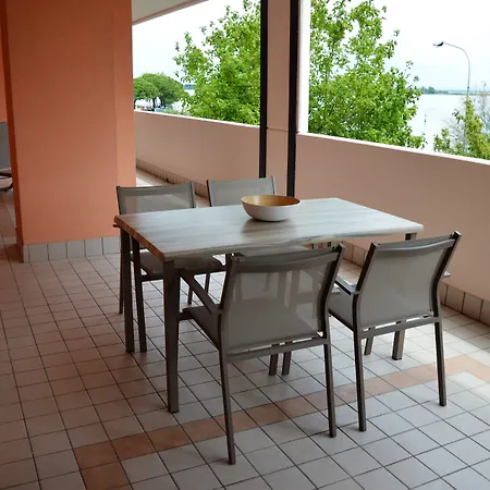 Aparthotel Capitol 4*