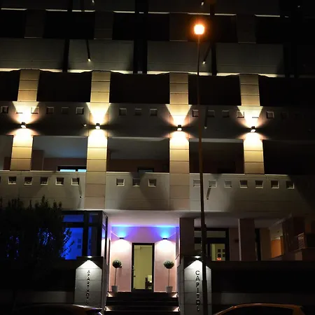Capitol 4* Grado