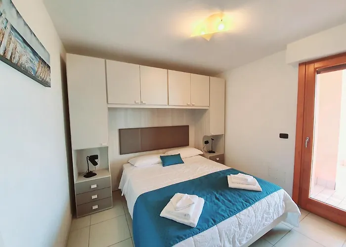 Ξενοδοχείο με διαμερίσματα Capitol 4*