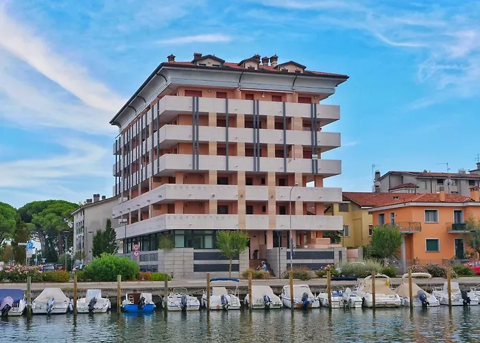 Aparthotel Capitol Grado